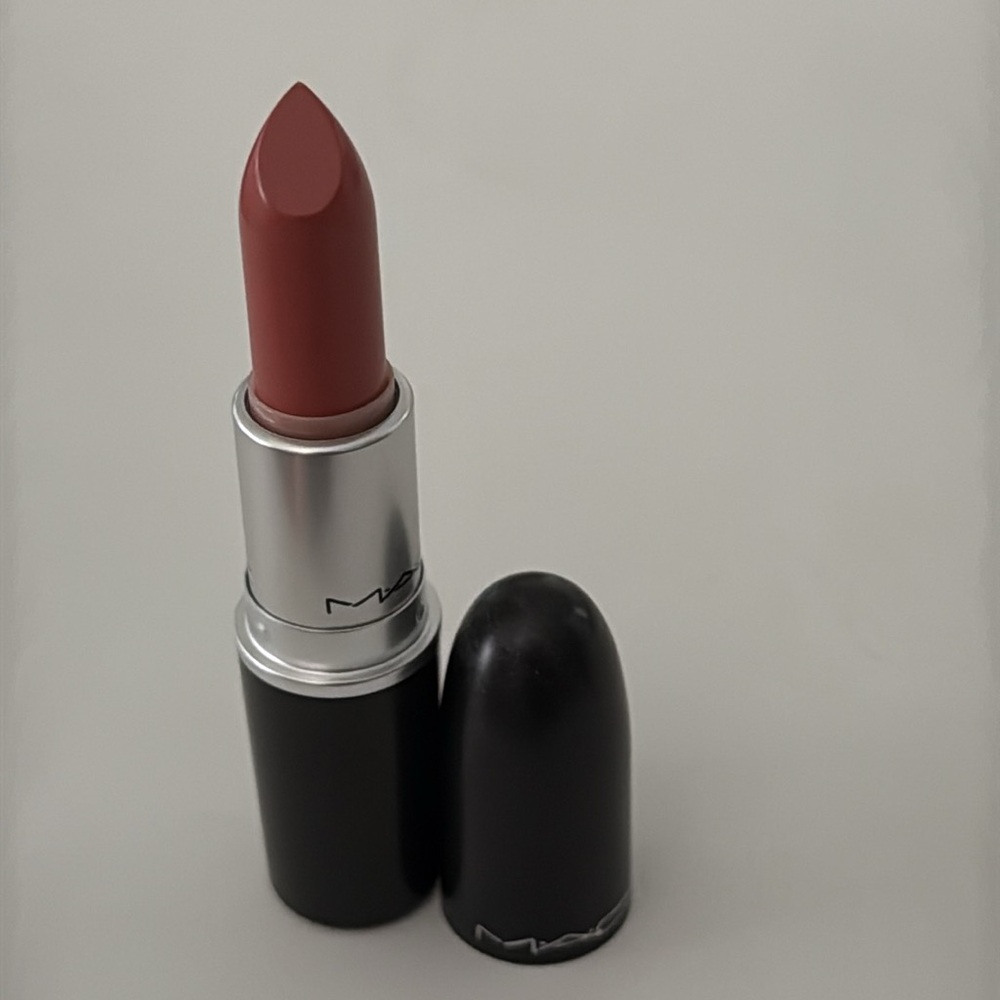NWOB! Mac Cosmetics Lipstick In Color Velvet Teddy.